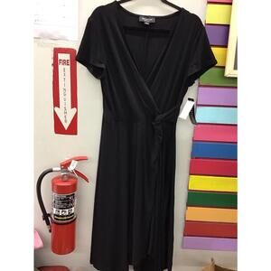 Perceptions New York wrap fit flare dress black size Large vneck